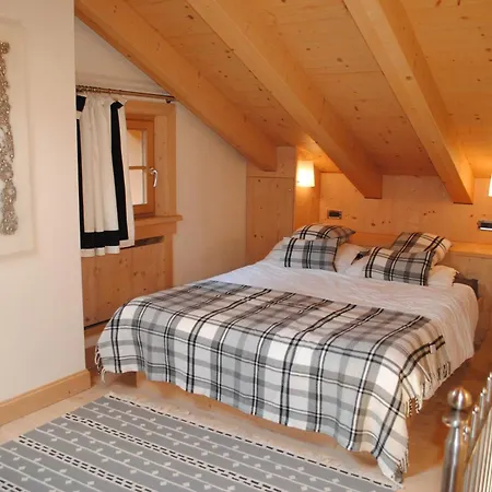 Zubiana Villa Cortina dʼAmpezzo